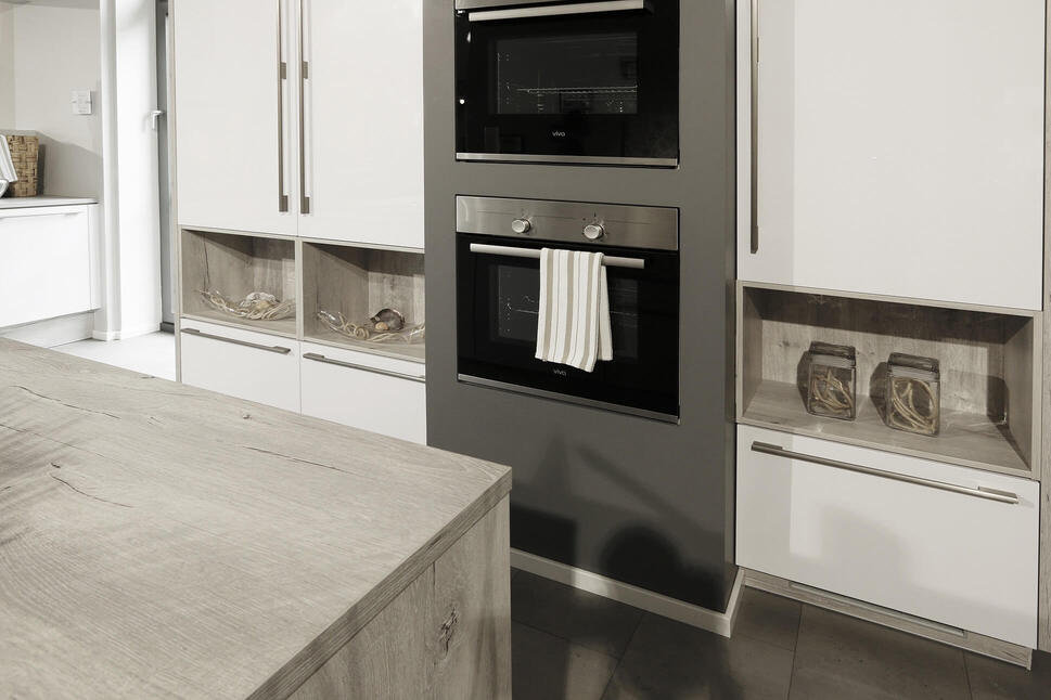 cuisine equipee grise blanche